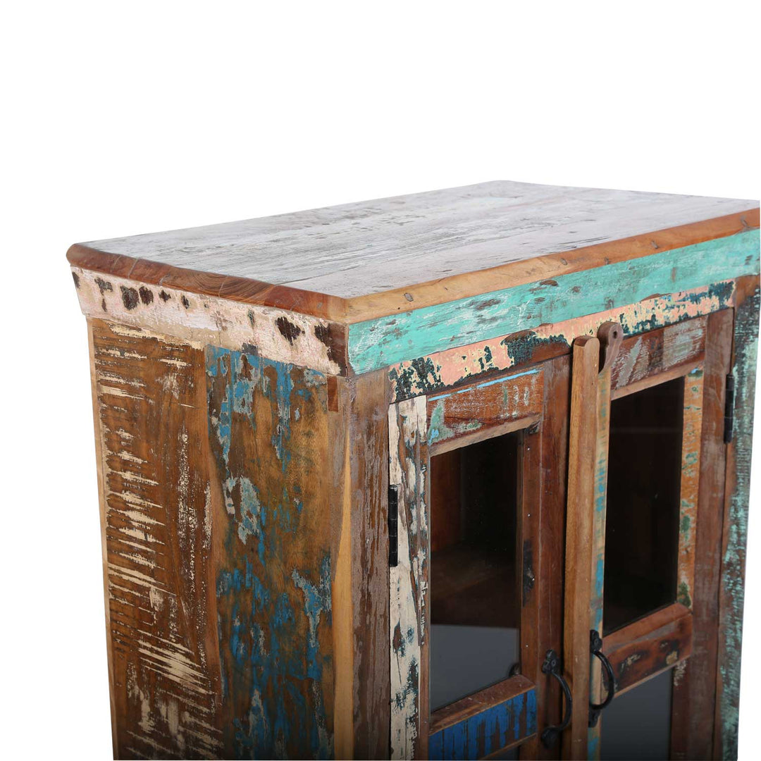 Cómoda de madera reciclada estilo shabby chic