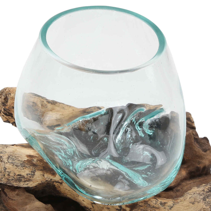 Jarrón de cristal sobre madera de raíz A12