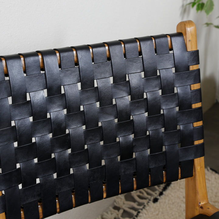 Silla de comedor de cuero negro