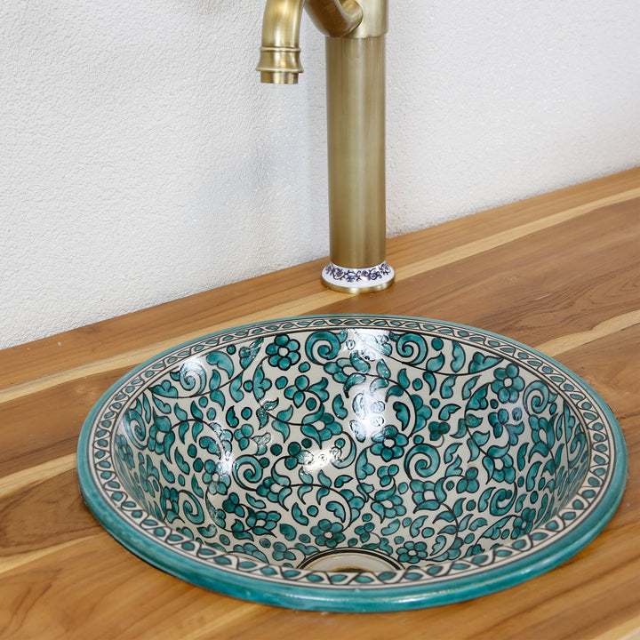 Lavabo en el aseo de invitados