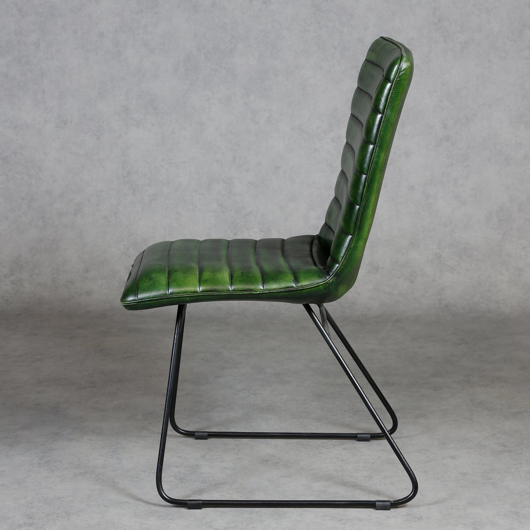 Silla de comedor de cuero verde