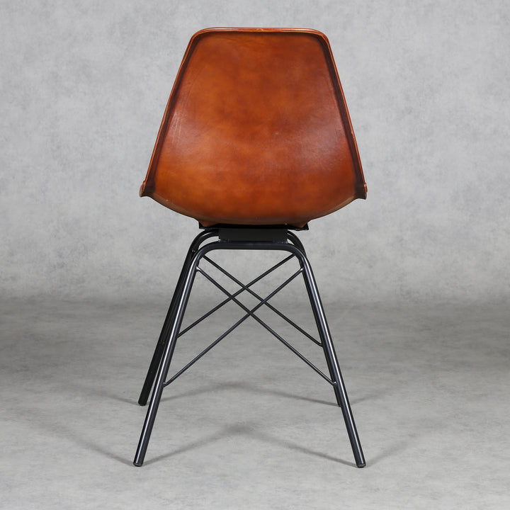 Silla de comedor de cuero marrón