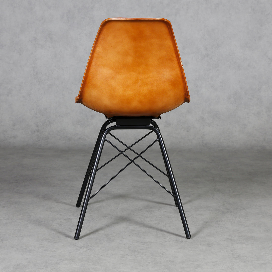 Silla de comedor de cuero coñac