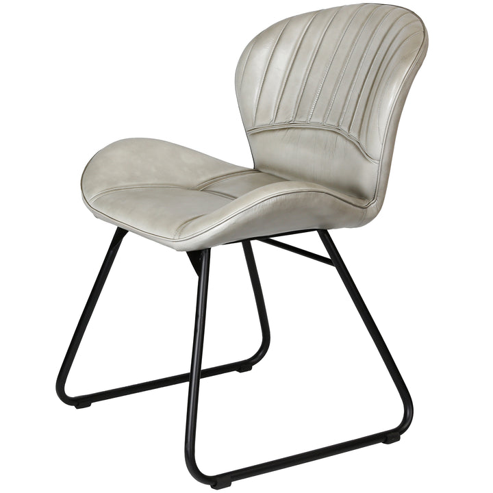 Silla de cuero gris claro