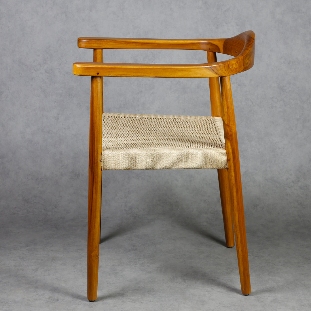 Silla de comedor de madera