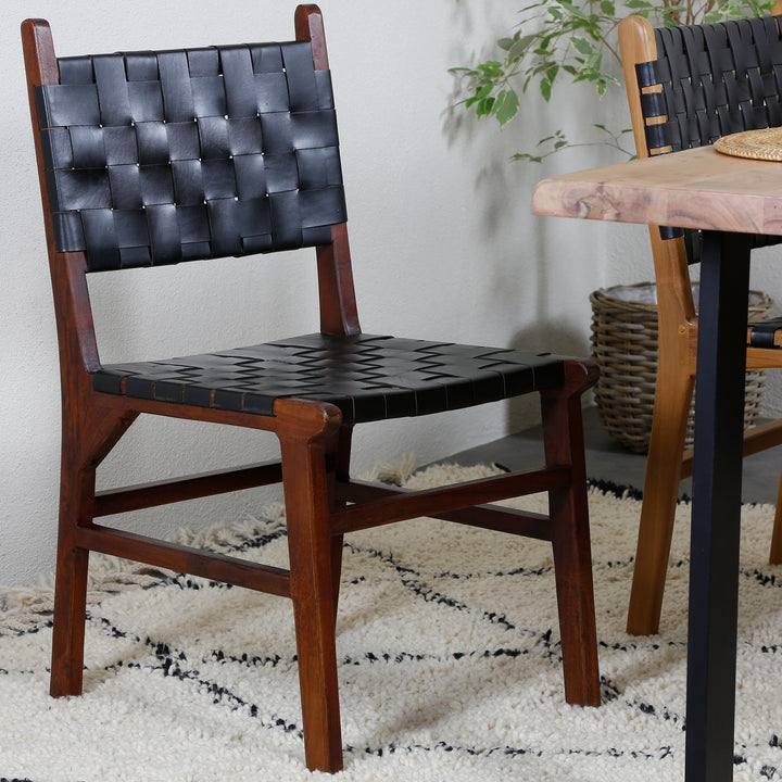 Silla de comedor de cuero negro