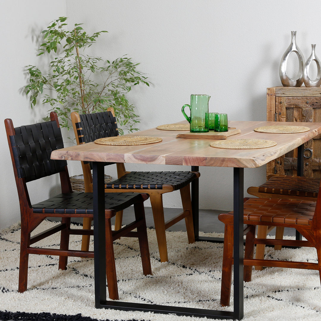 Silla de comedor de cuero negro