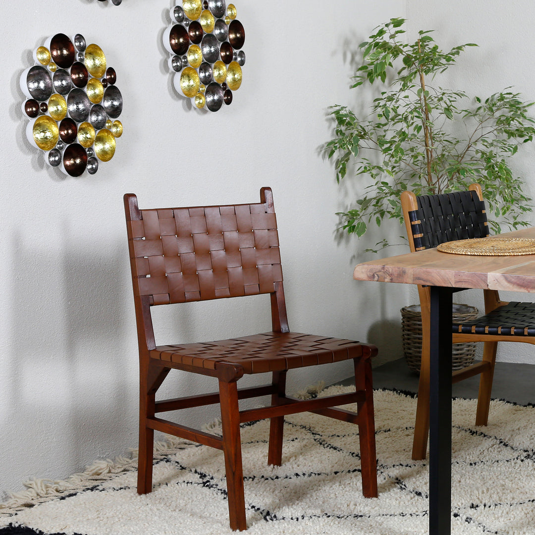 Silla de comedor de cuero marrón