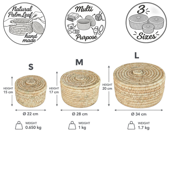 Cestas de hoja de palma con tapa: S, Ø 22 × 15 cm, 3,5 litros; M, Ø 28 × 17 cm, 7 litros; L, Ø 34 × 20 cm, 15 litros de capacidad.