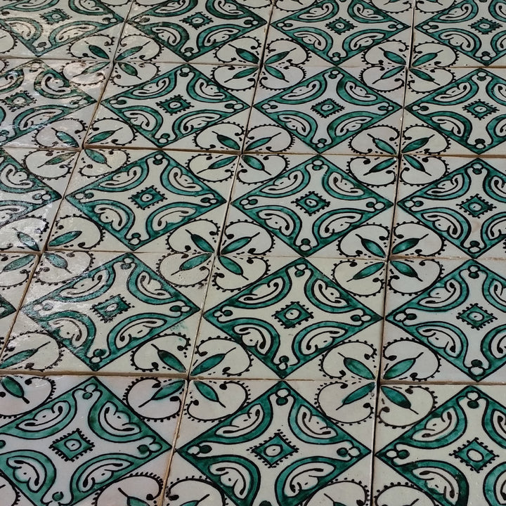 Azulejo pintado a mano Ebru verde