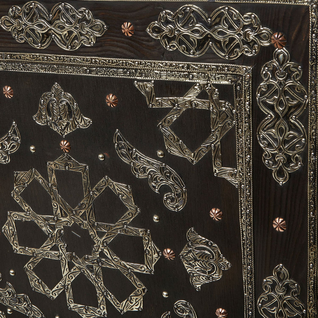 Silla oriental de madera Aidan