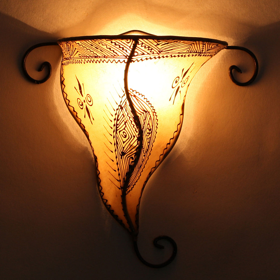 Lámpara de pared de henna Nouna blanca