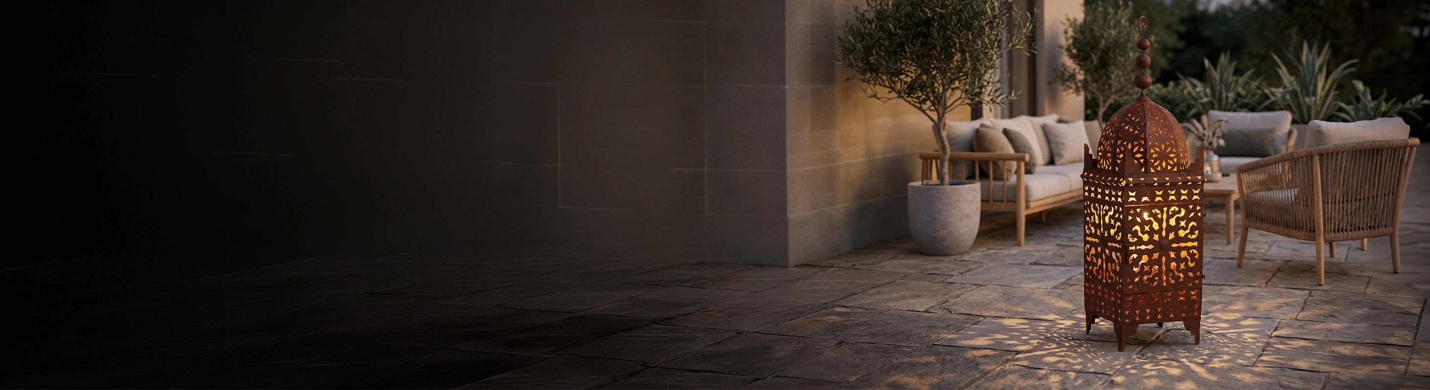 Linternas metálicas – Linterna de metal marroquí en el jardín de la terraza con luz cálida y sombras ornamentales - linterna de hierro para exterior y salón