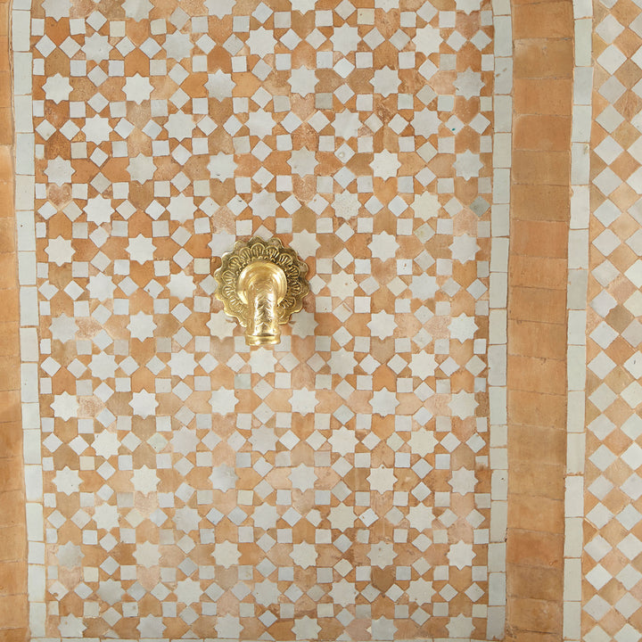 Fuente mosaico estrella terracota blanco