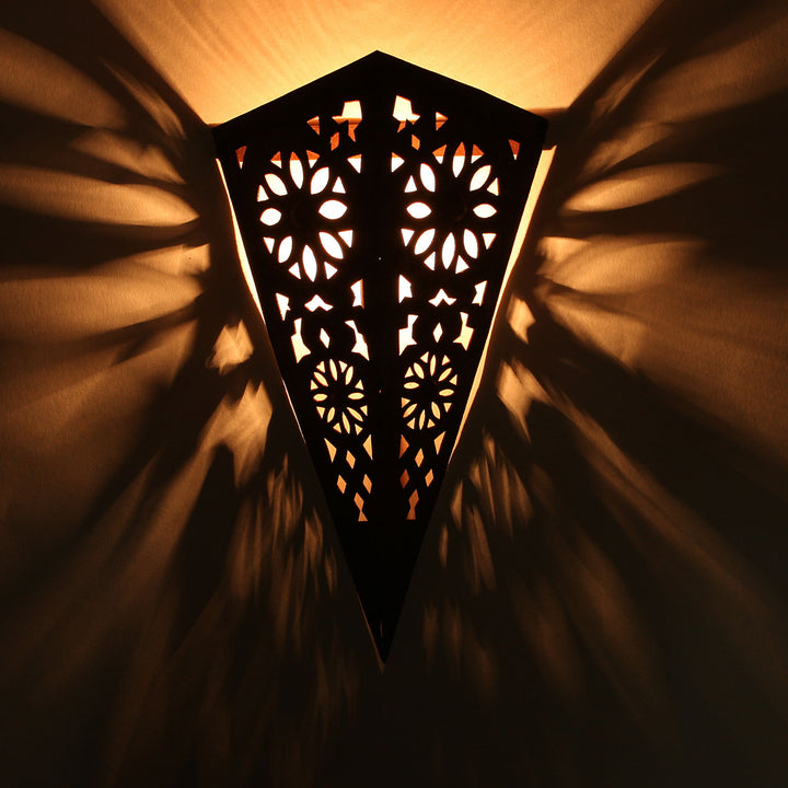 Lámpara de pared oriental de hierro EWL07