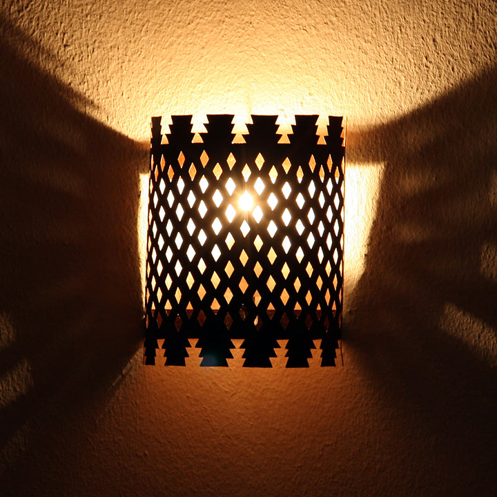 Lámpara de pared oriental de hierro EWL09