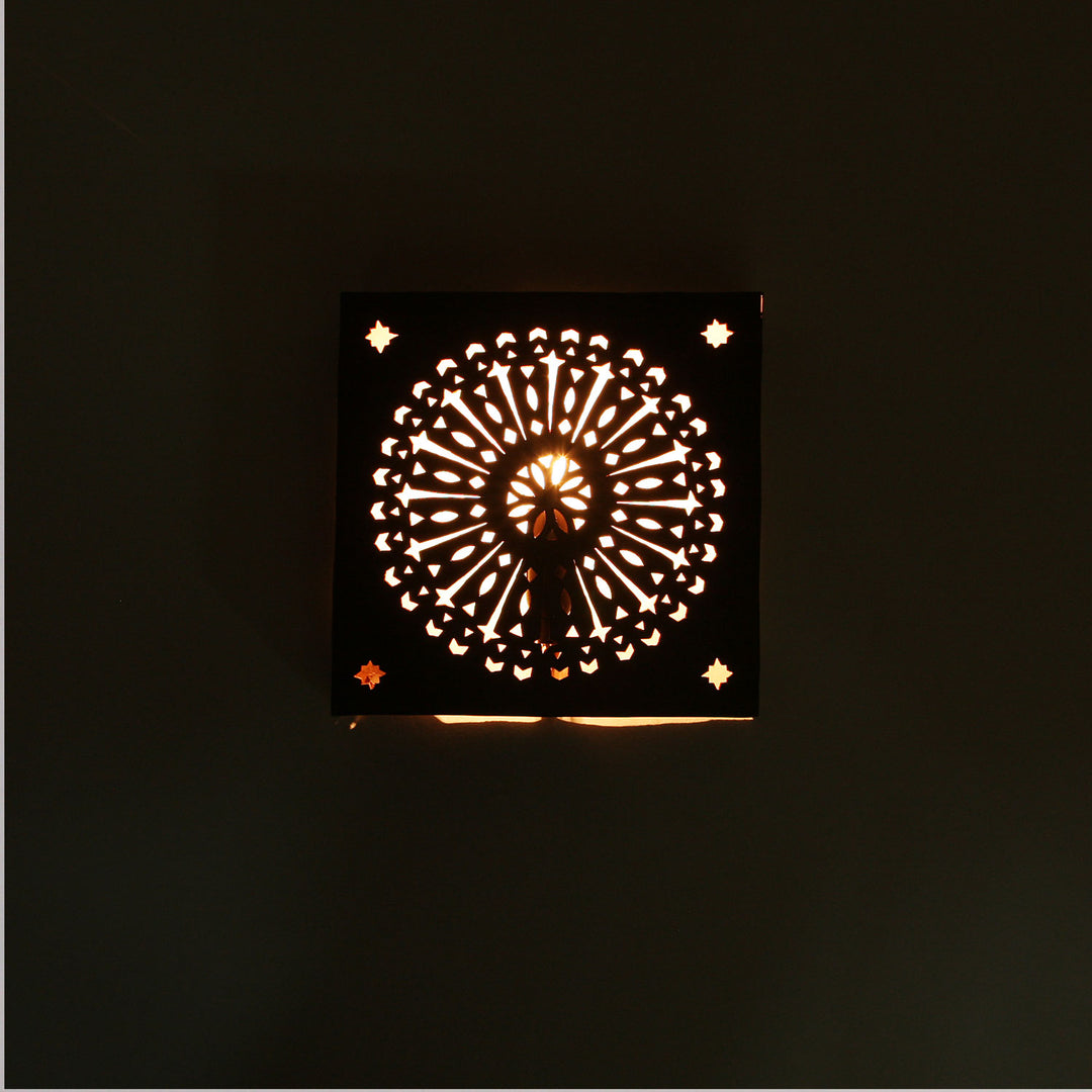Lámpara de pared oriental de hierro EWL36