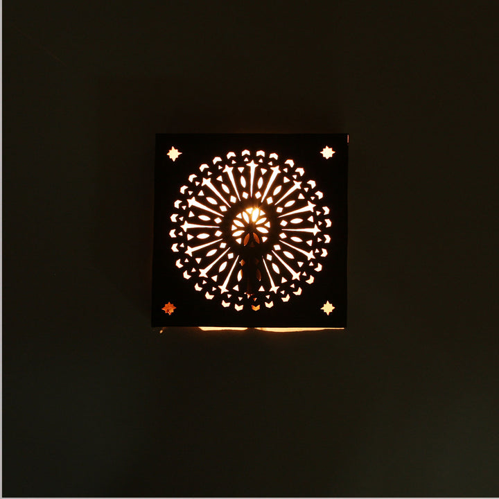 Lámpara de pared oriental de hierro EWL36